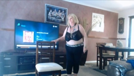 This fat granny loves being naked and I'd love to pump a thick load inside her