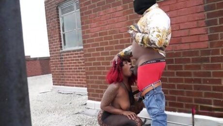 Ebony curvy MILF has a nookie on the street