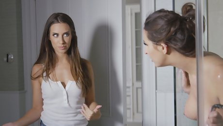 Ashley Adams excites from watching girlfriend in shower